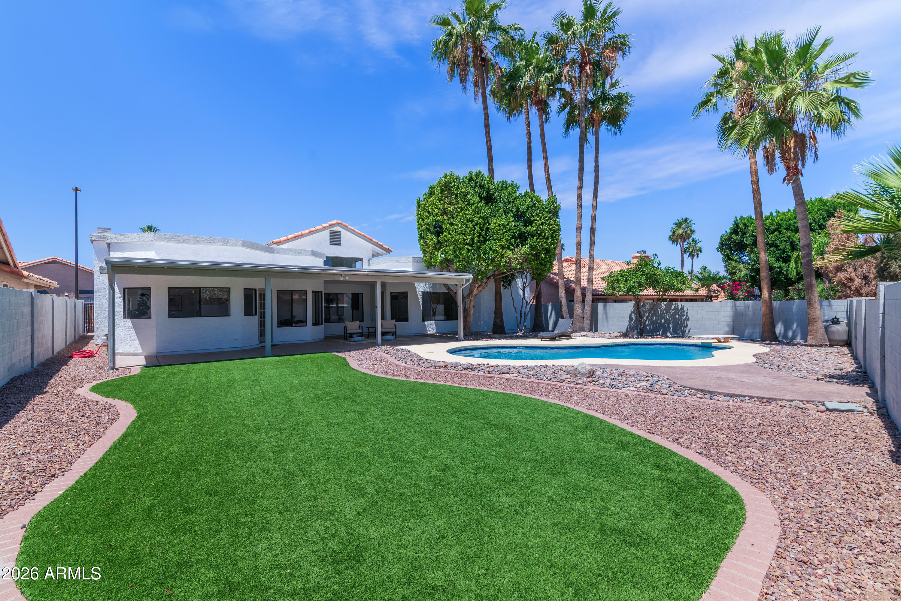 1031 South Capistrano Drive Gilbert, AZ 85233 - Photo 4 of 50 41_1031 s capistrano dr-40
