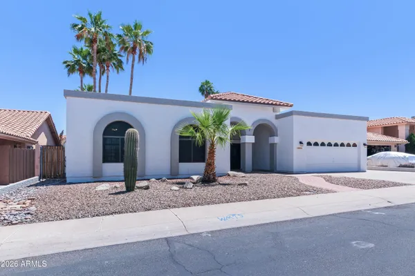 $695,000 | 1031 South Capistrano Drive, Gilbert, AZ 85233
