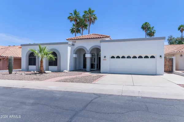 $695,000 | 1031 South Capistrano Drive, Gilbert, AZ 85233