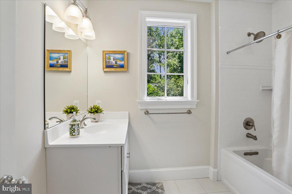 7800 Radnor Road Bethesda, MD 20817 - Photo 49 of 82 Second Bathroom