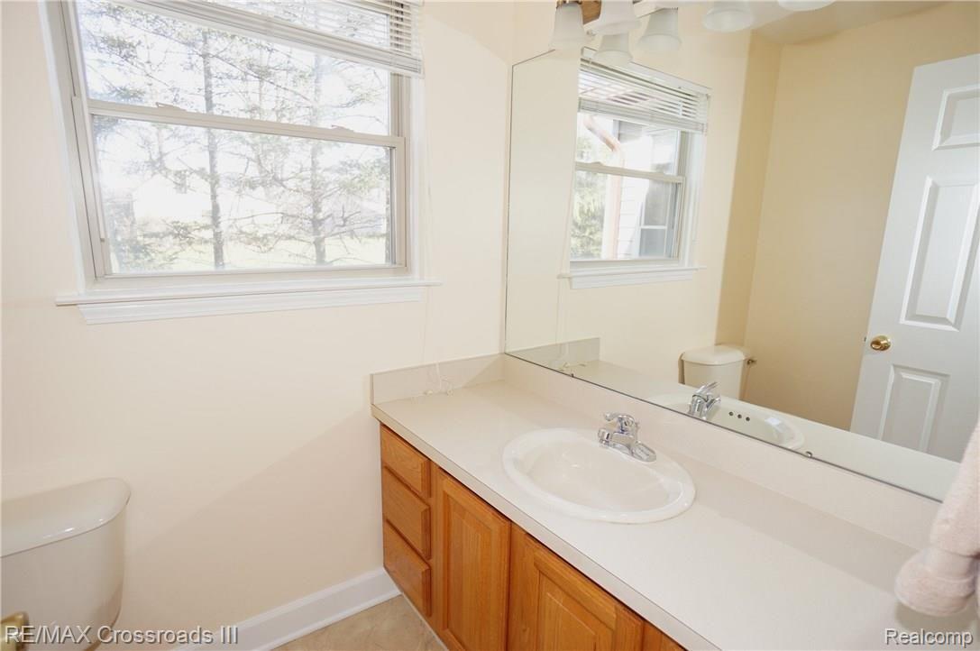 22132 Bell Road New Boston, MI 48164 - Photo 16 of 28 LAV.jpg