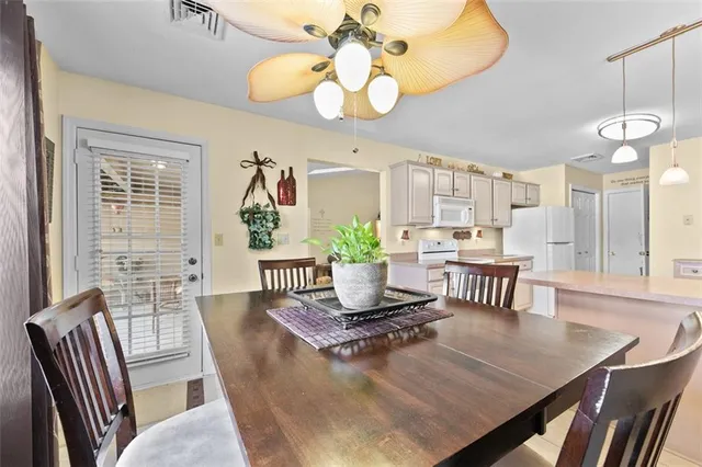 $300,000 | 6 Medinah Court, Greensburg, PA 15601