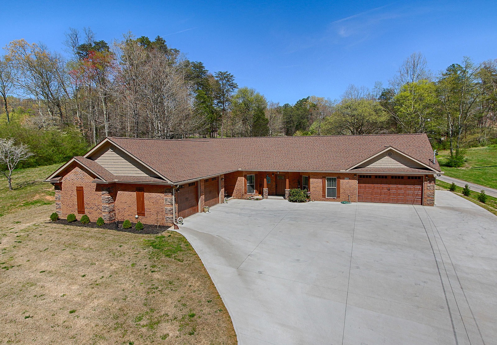 8236 Collier Road Powell, TN 37849 - Photo 4 of 27 Gallery Image 4