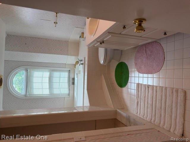 5135 Iron Gate Road Bloomfield Hills, MI 48304 - Photo 15 of 18