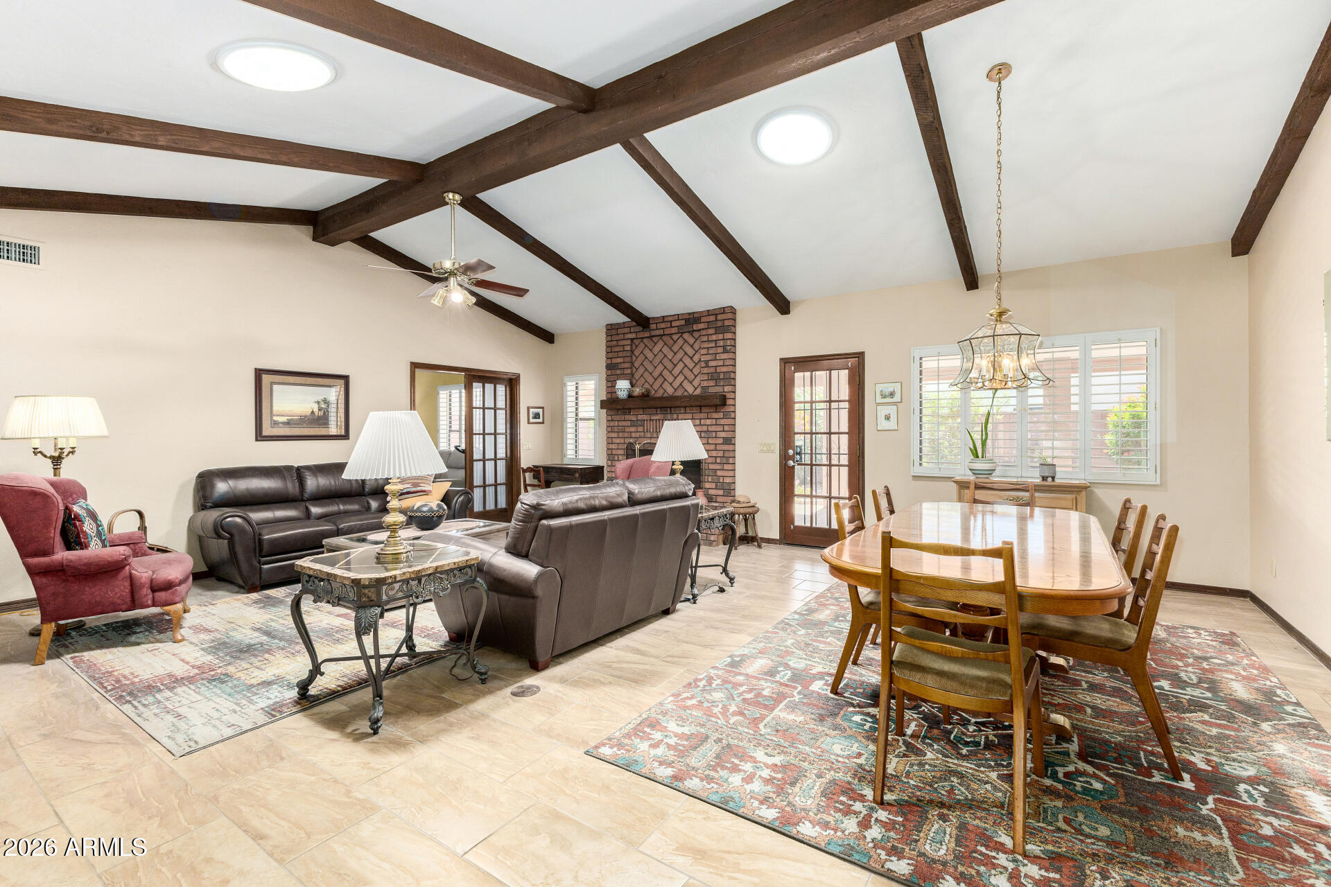 537 East Hackamore Street Mesa, AZ 85203 - Photo 10 of 38 great room-dining area