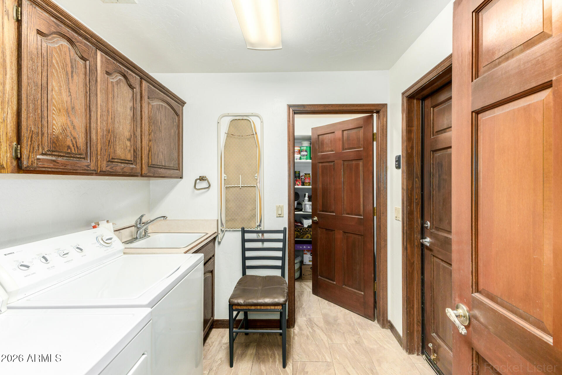 537 East Hackamore Street Mesa, AZ 85203 - Photo 27 of 38 laundry room