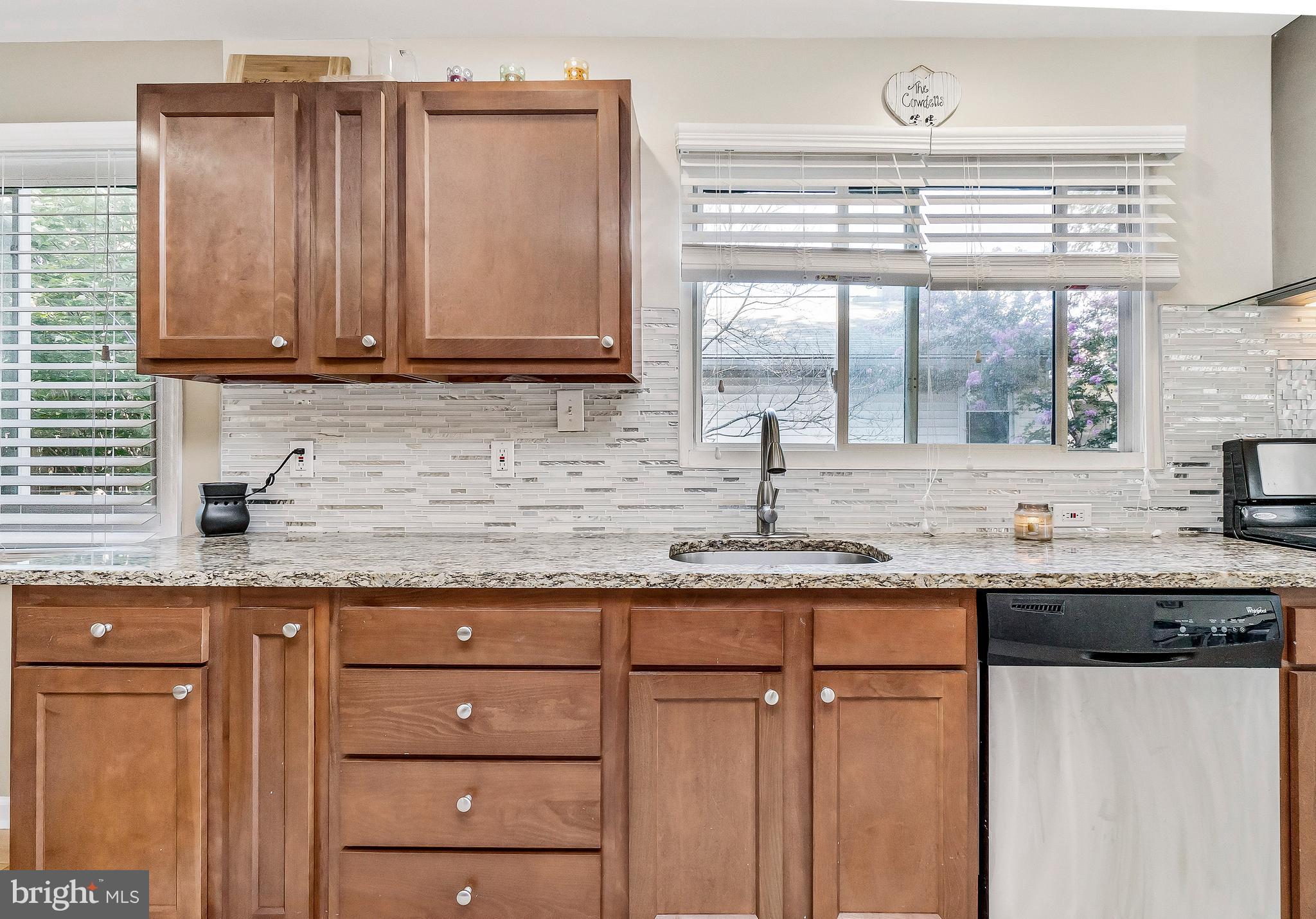 2403 Burridge Road Baltimore, MD 21234 - Photo 12 of 38 Granite Counter Tops