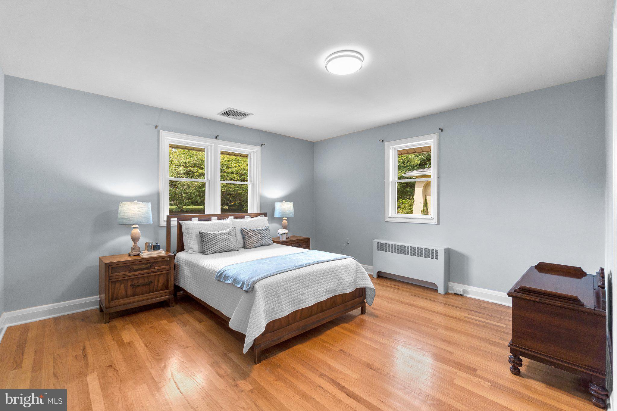 25 Overbrook Road Catonsville, MD 21228 - Photo 8 of 39 Large Primary Bedroom w/beautiful hardwood floor