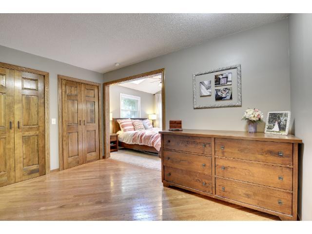 102 Belmont Road Apple Valley, MN 55124 - Photo 4 of 18 Gallery Image 4