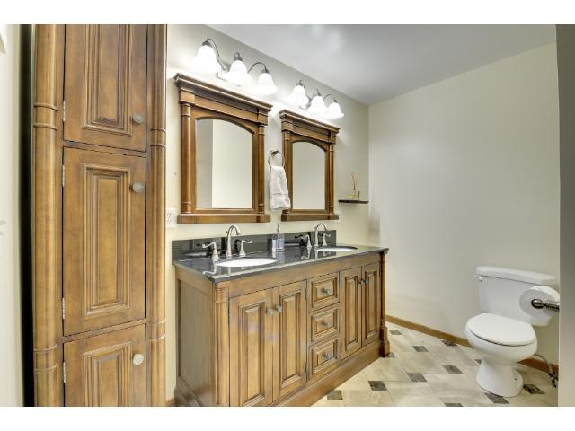 102 Belmont Road Apple Valley, MN 55124 - Photo 6 of 18 Gallery Image 6