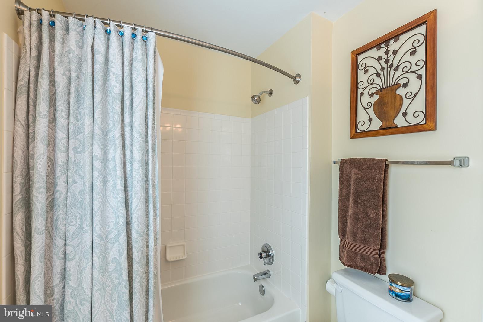 20708 Riptide Square Sterling, VA 20165 - Photo 32 of 79 Gallery Image 32
