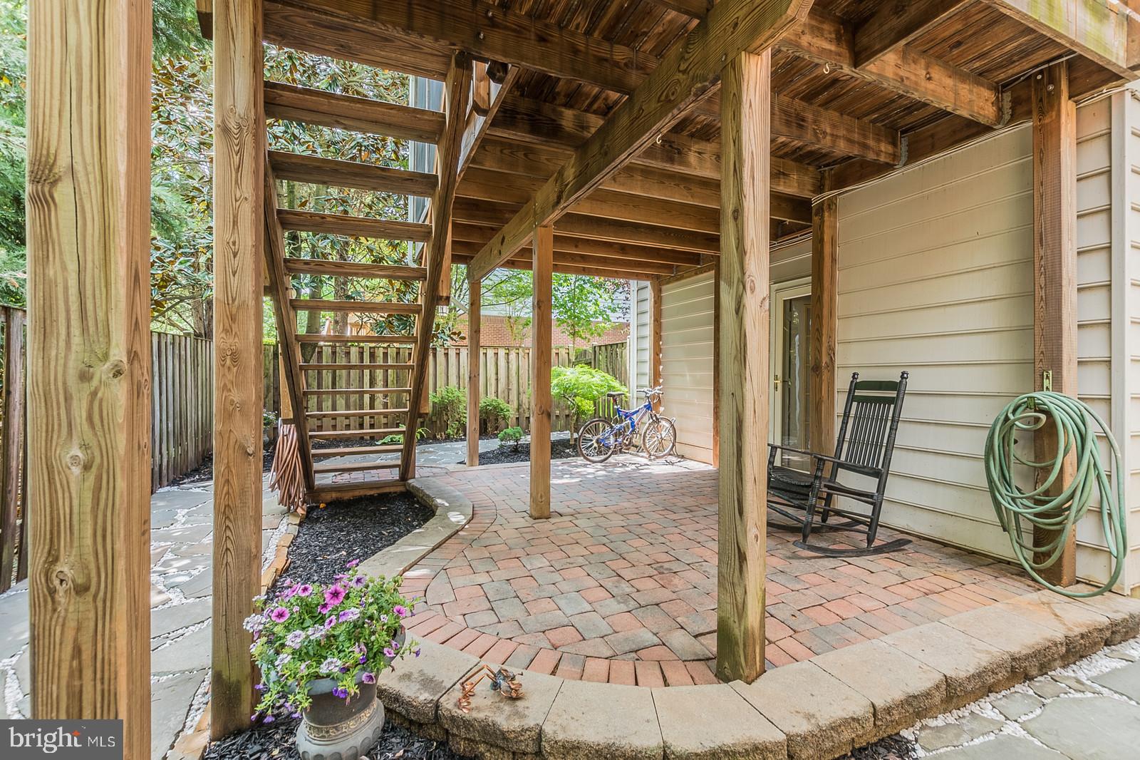 20708 Riptide Square Sterling, VA 20165 - Photo 38 of 79 Gallery Image 38