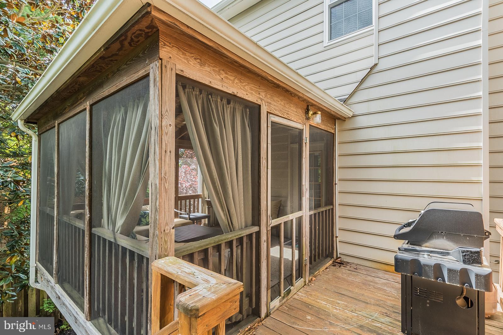 20708 Riptide Square Sterling, VA 20165 - Photo 42 of 79 Gallery Image 42