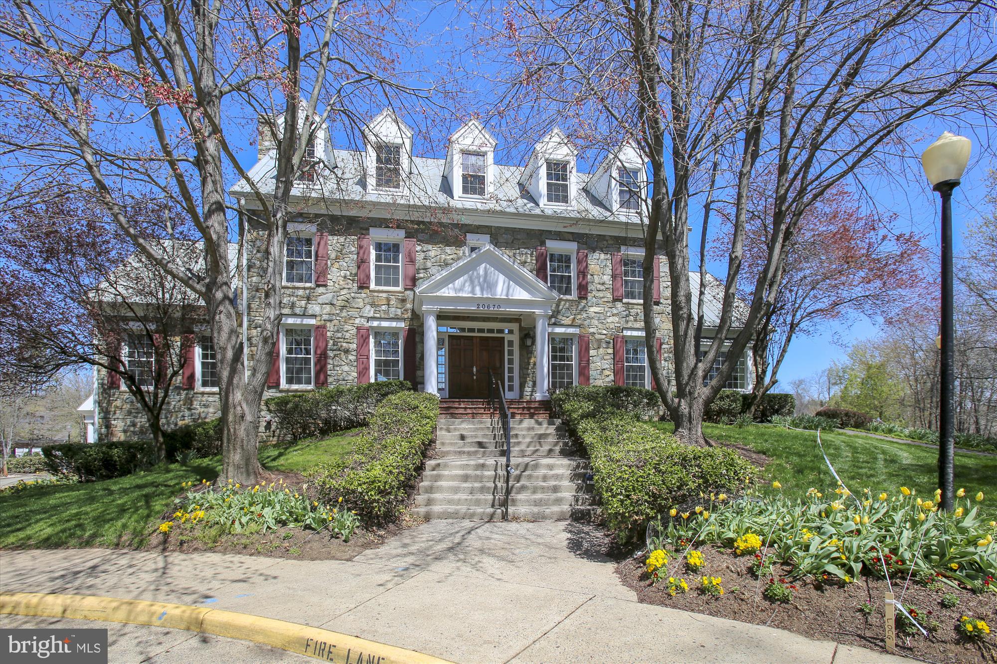 20708 Riptide Square Sterling, VA 20165 - Photo 53 of 79 Gallery Image 53