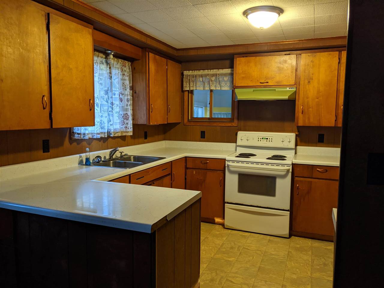 8265 Long Lake Road Hale, MI 48739 - Photo 13 of 32 1880609-13.JPG