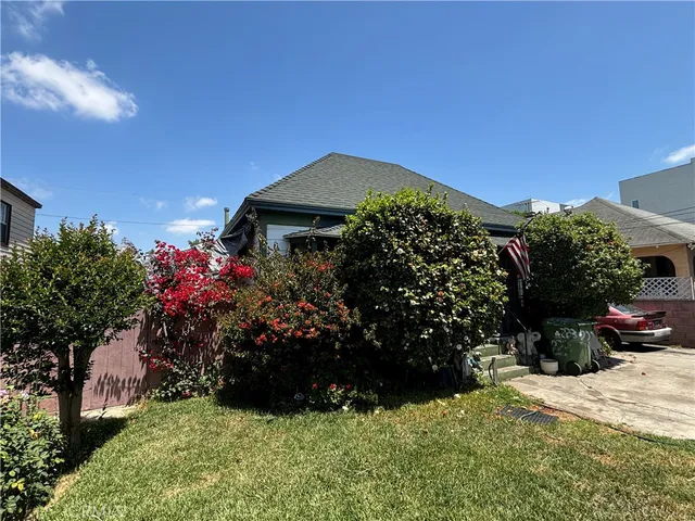 $1,000,000 | 223 East 28th Street, Los Angeles, CA 90011