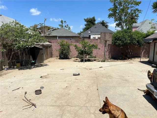 $1,000,000 | 223 East 28th Street, Los Angeles, CA 90011