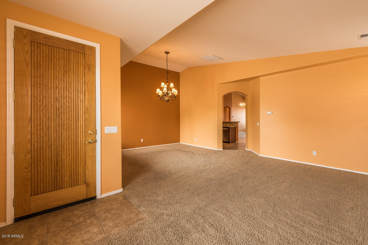 9410 West Heber Road Tolleson, AZ 85353 - Photo 9 of 26 jorge living rooom 3