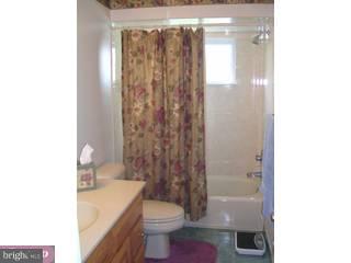 102 Mystic Road Evesham, NJ 08053 - Photo 5 of 6