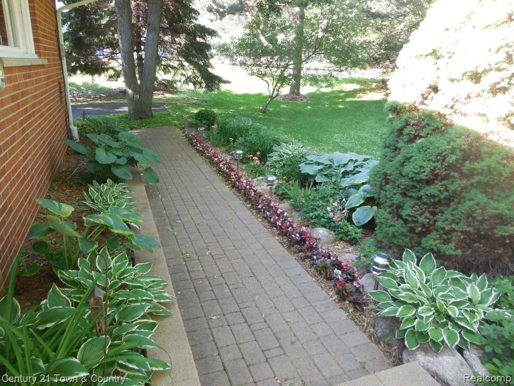 964 Dursley Road Bloomfield Hills, MI 48304 - Photo 9 of 35 DSCN1276.jpg