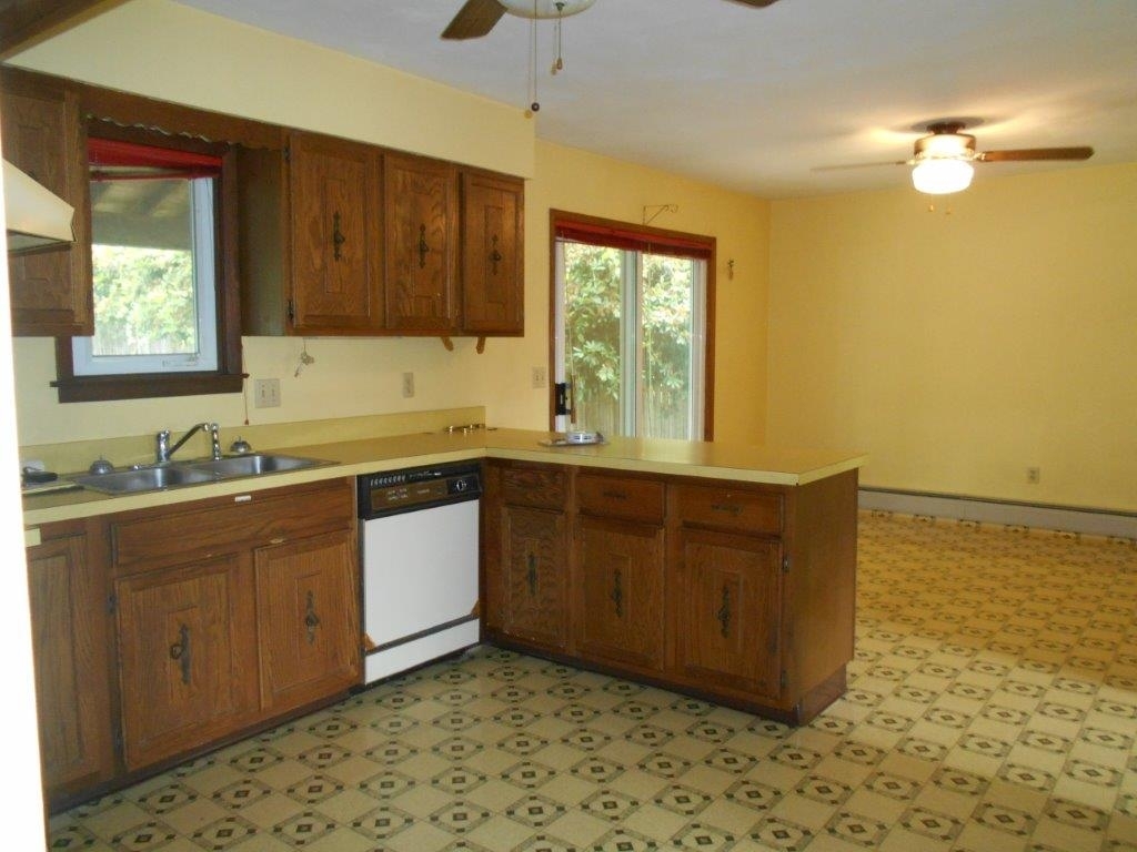 409 Old Lane Road Vestal, NY 13850 - Photo 6 of 22 Gallery Image 6