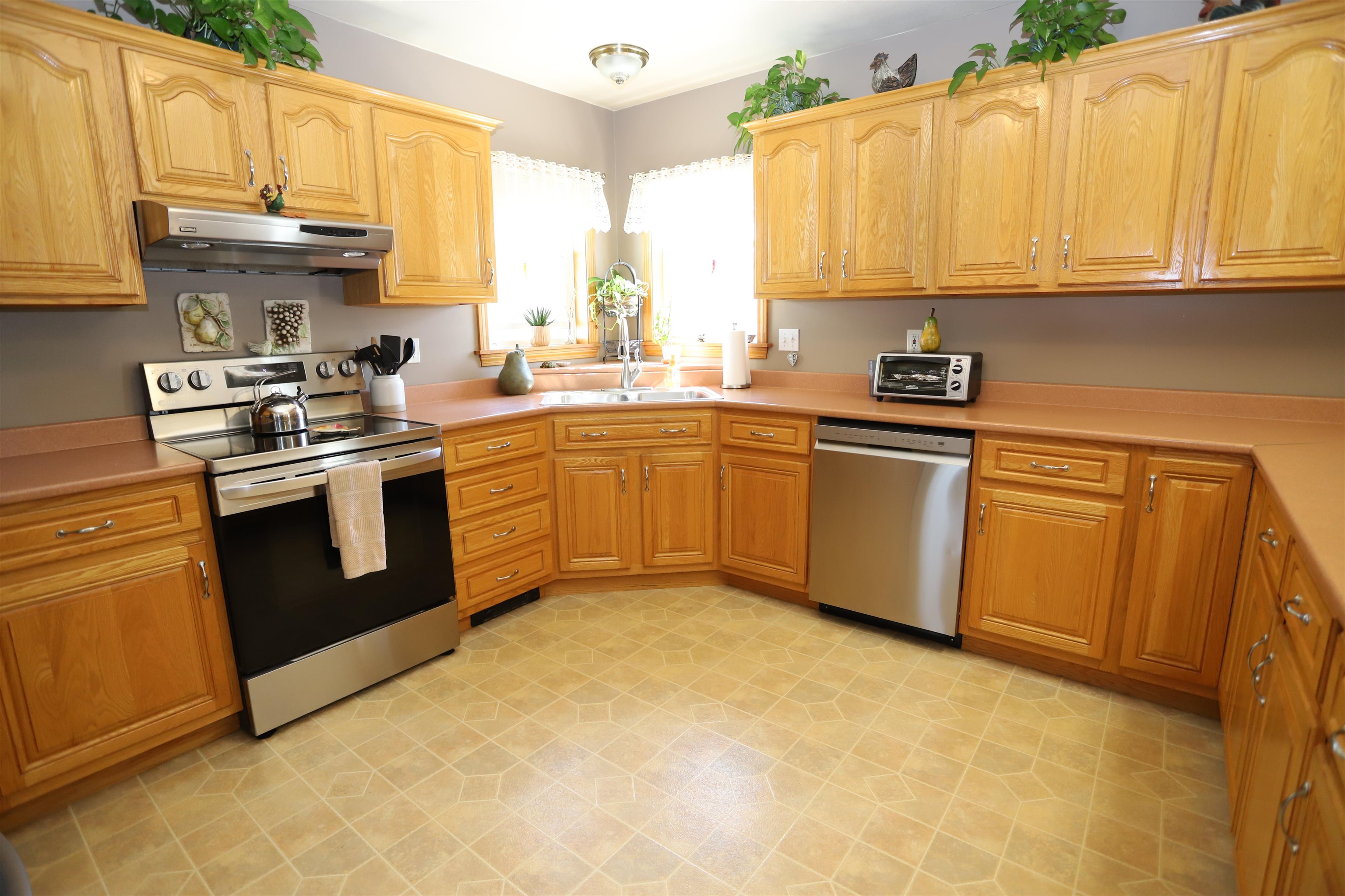 1576 Pine Hill Road Derby, VT 05855 - Photo 12 of 52