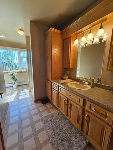 $599,900 | 1576 Pine Hill Road, Derby, VT 05855