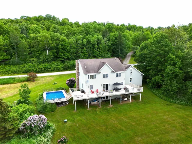 $599,900 | 1576 Pine Hill Road, Derby, VT 05855