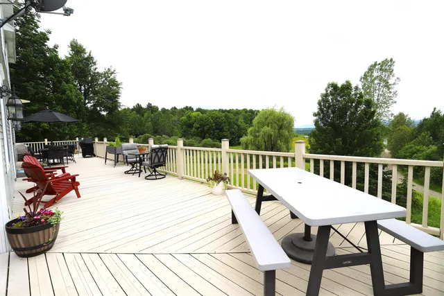 $599,900 | 1576 Pine Hill Road, Derby, VT 05855