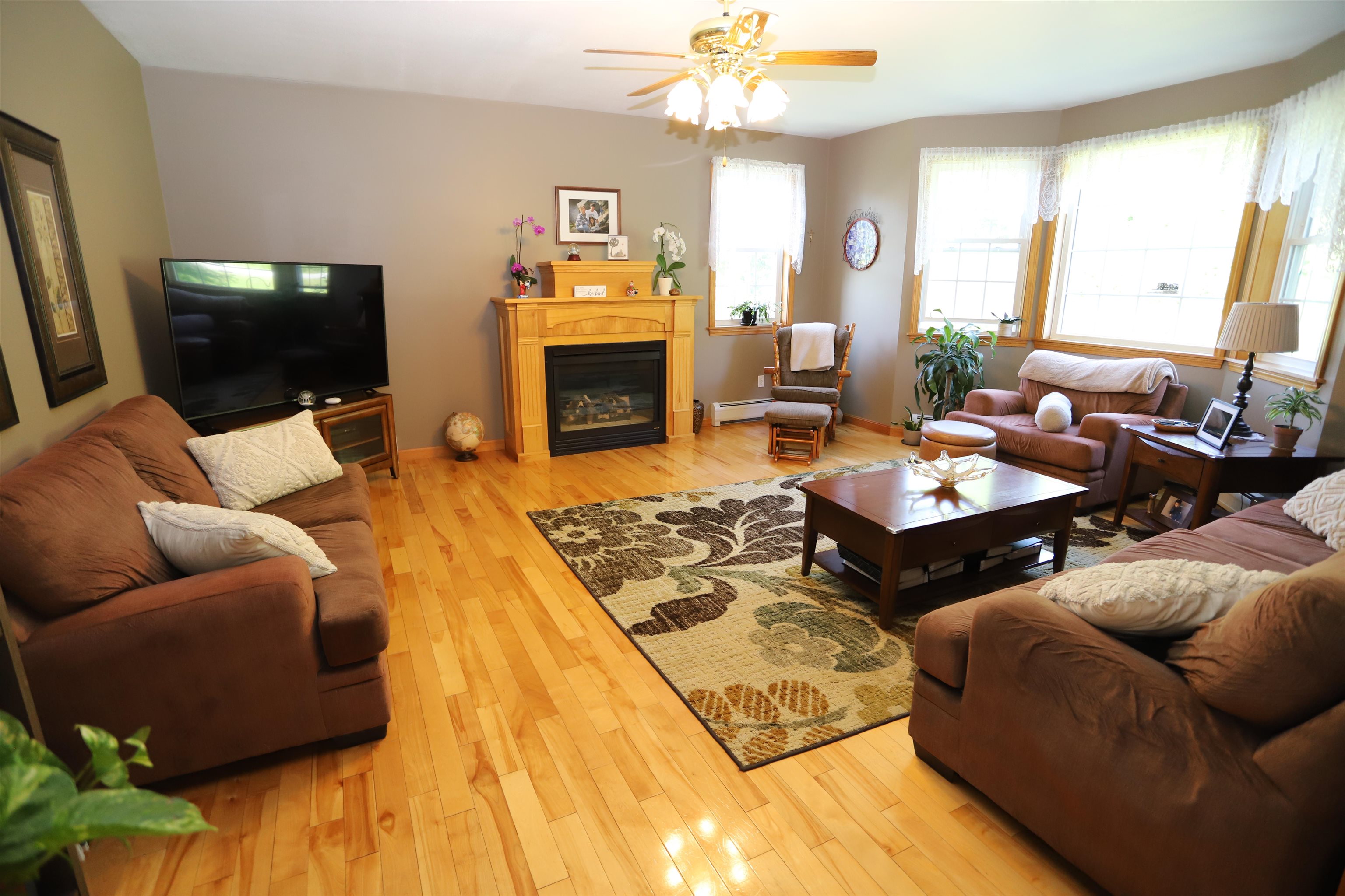 1576 Pine Hill Road Derby, VT 05855 - Photo 8 of 52