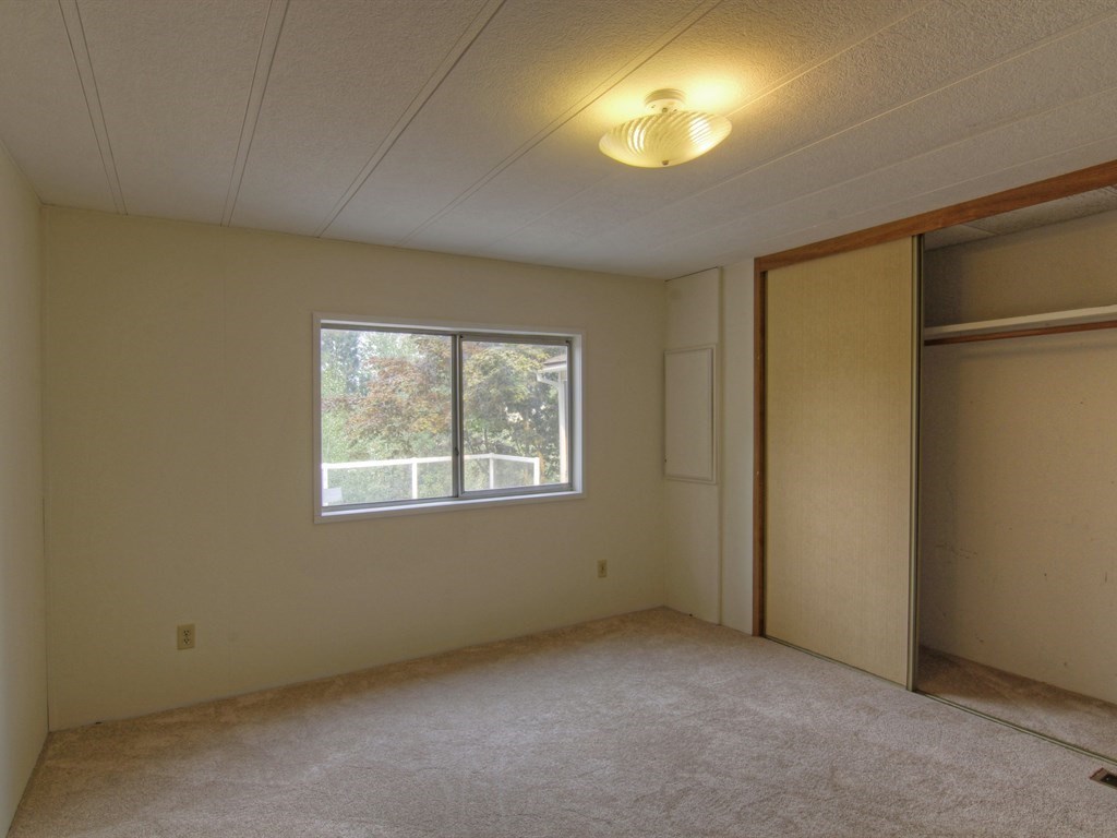 6402 South Linke Road Greenacres, WA 99016 - Photo 6 of 20