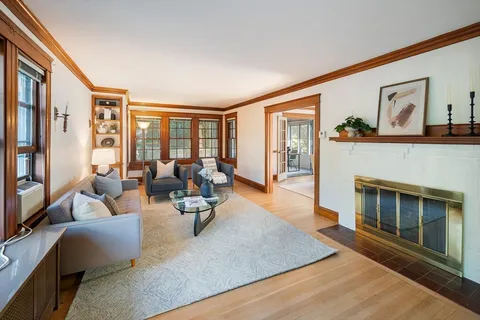 $949,000 | 1643 Washington Street, Newton, MA 02465