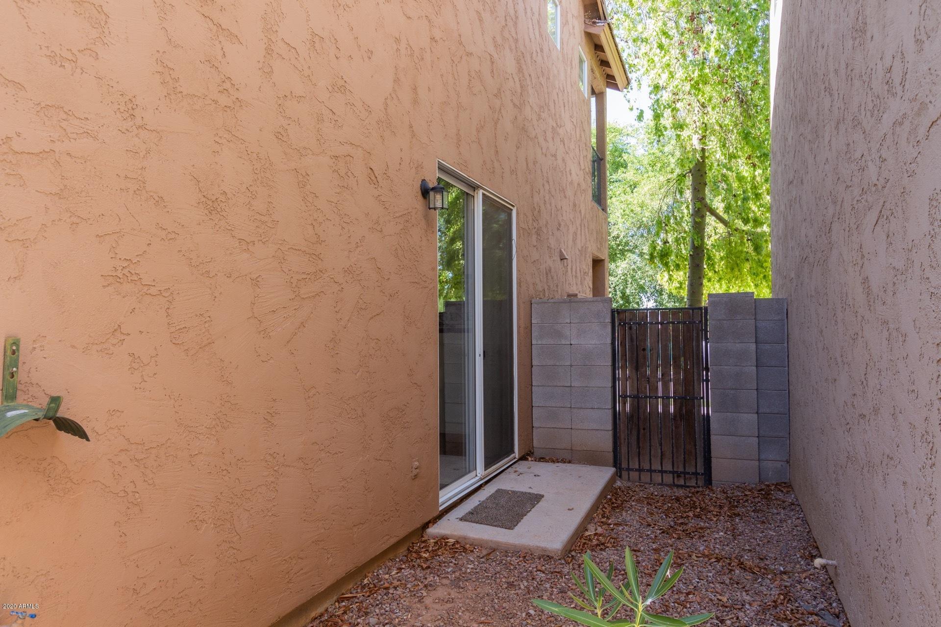 1411 East Chipman Road Phoenix, AZ 85040 - Photo 26 of 27 Side Yard