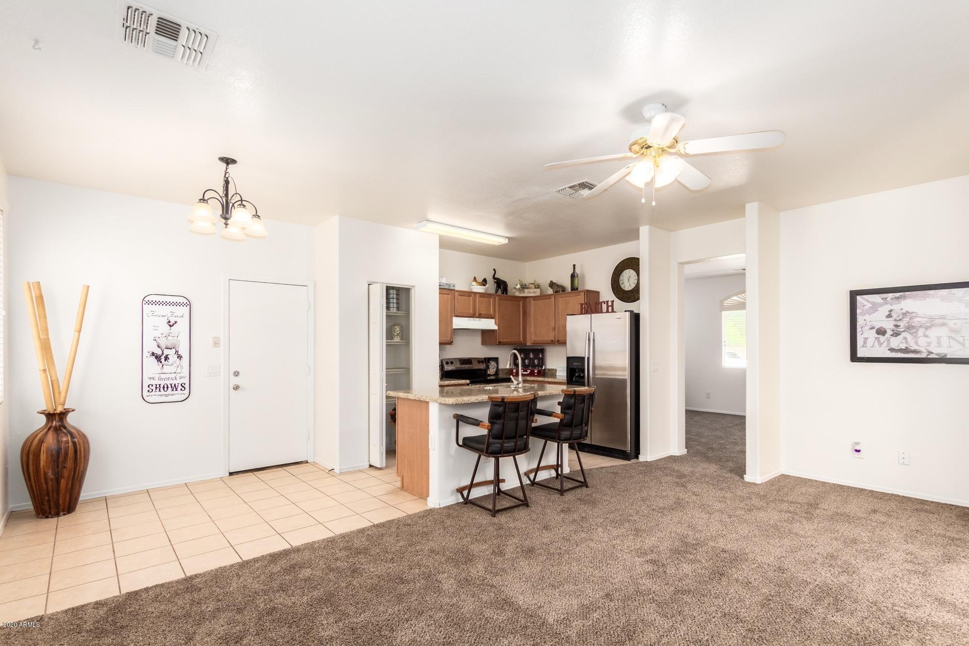 1411 East Chipman Road Phoenix, AZ 85040 - Photo 6 of 27 Island Kicthen