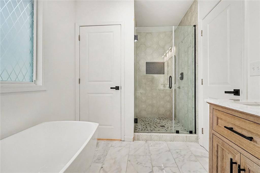 951 Reed Avenue East Point, GA 30344 - Photo 12 of 27