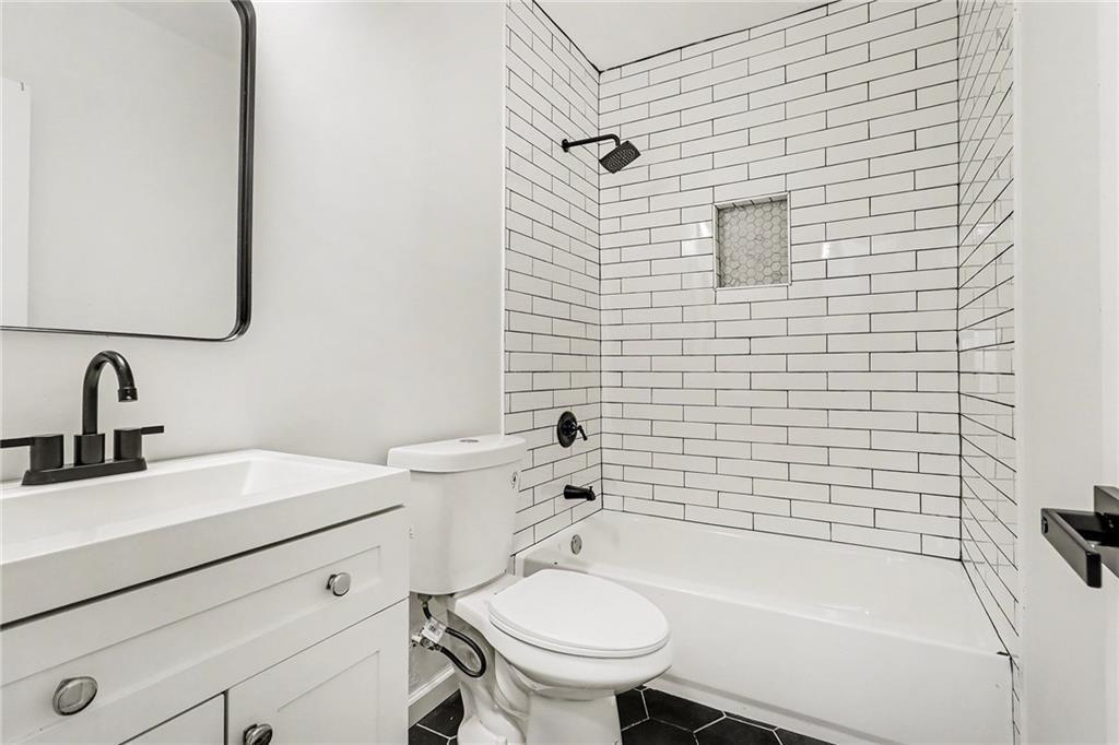 951 Reed Avenue East Point, GA 30344 - Photo 9 of 27