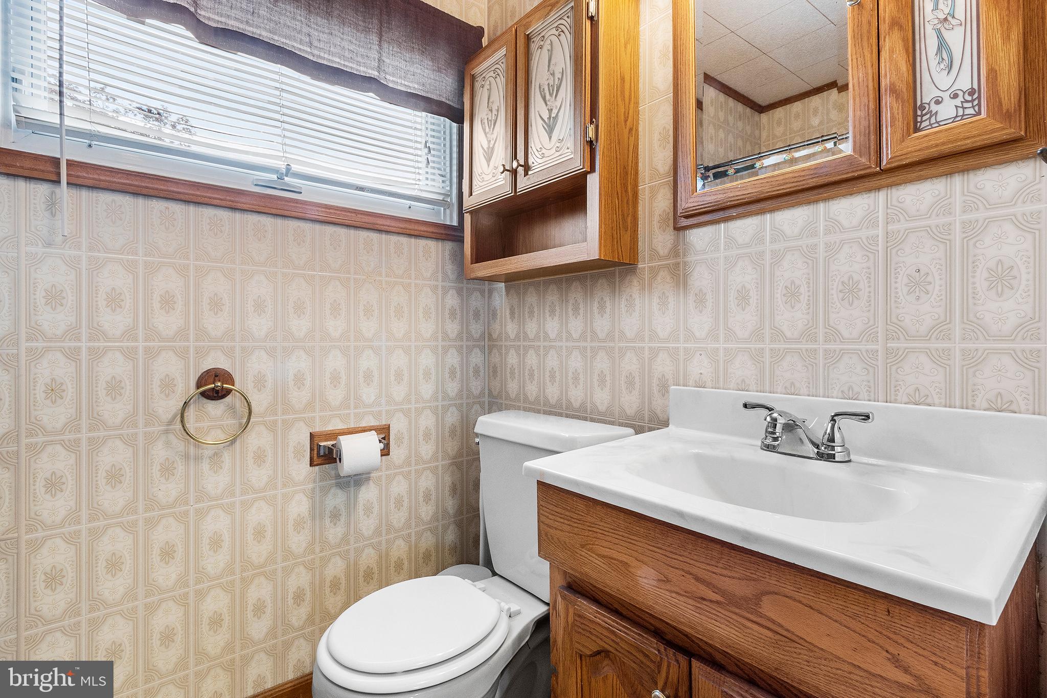 703 Locust Road Warminster, PA 18974 - Photo 16 of 23
