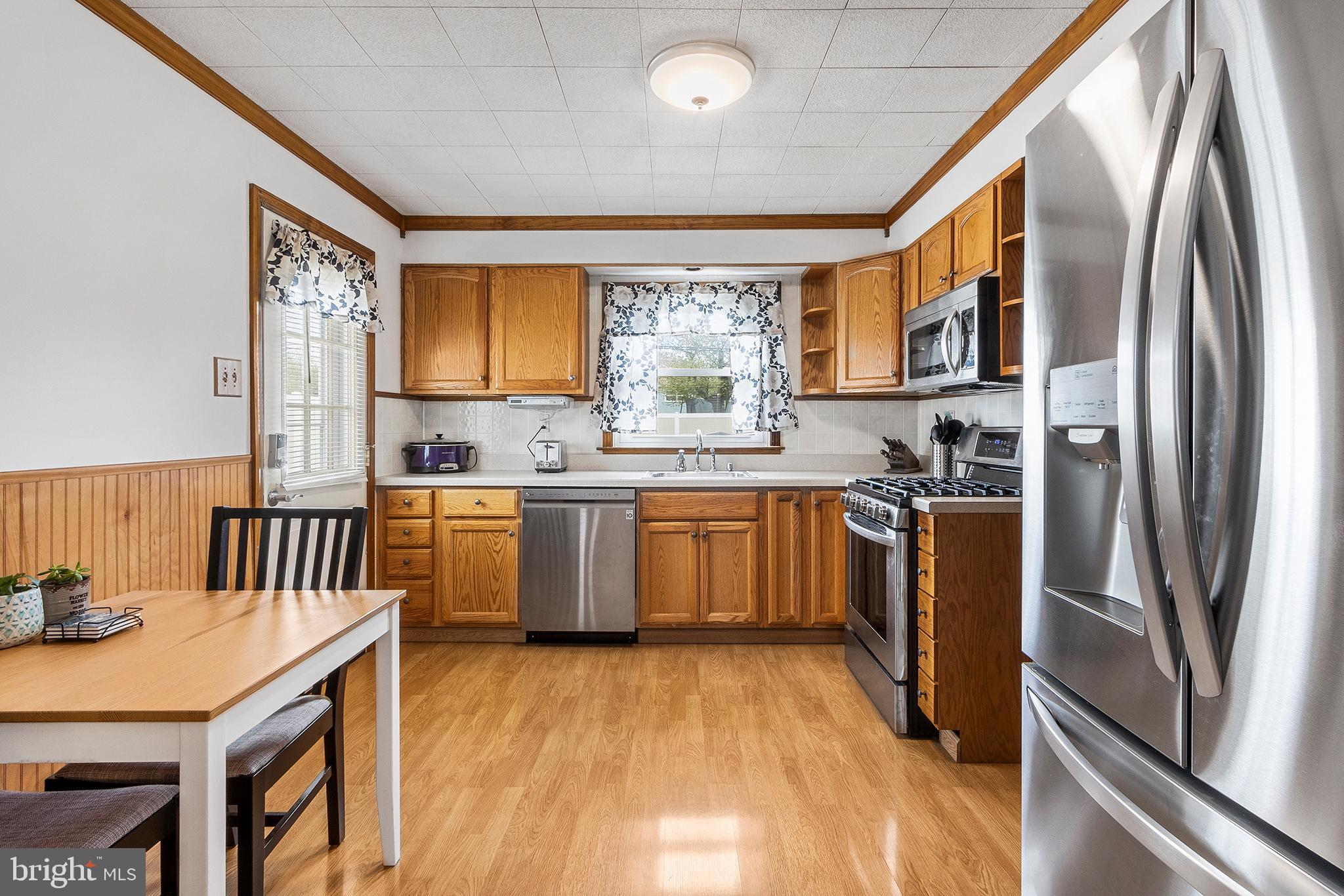 703 Locust Road Warminster, PA 18974 - Photo 8 of 23