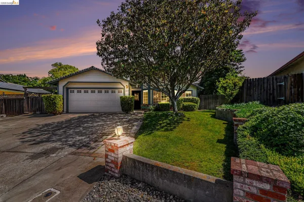 $648,500 | 1621 Ponderosa Drive, Oakley, CA 94561