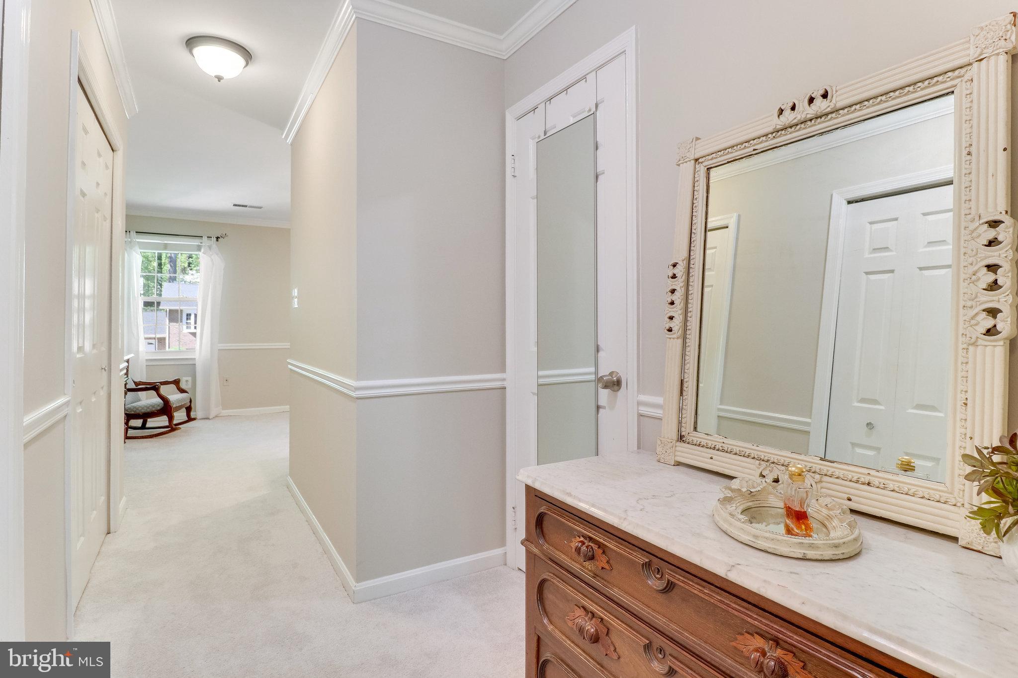 6685 Old Blacksmith Drive Burke, VA 22015 - Photo 20 of 49 Dressing area...