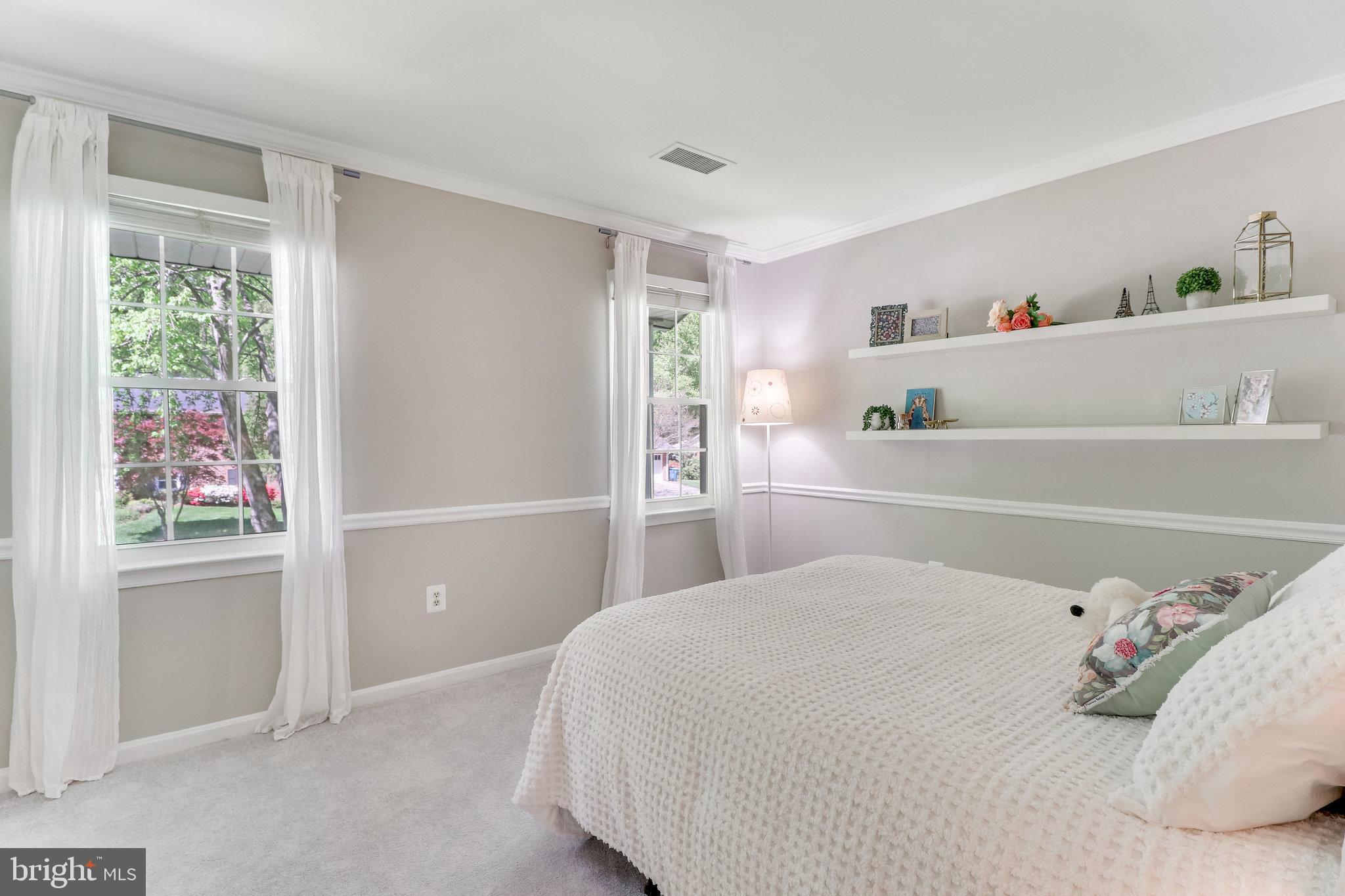 6685 Old Blacksmith Drive Burke, VA 22015 - Photo 25 of 49 Great windows and plenty of room!