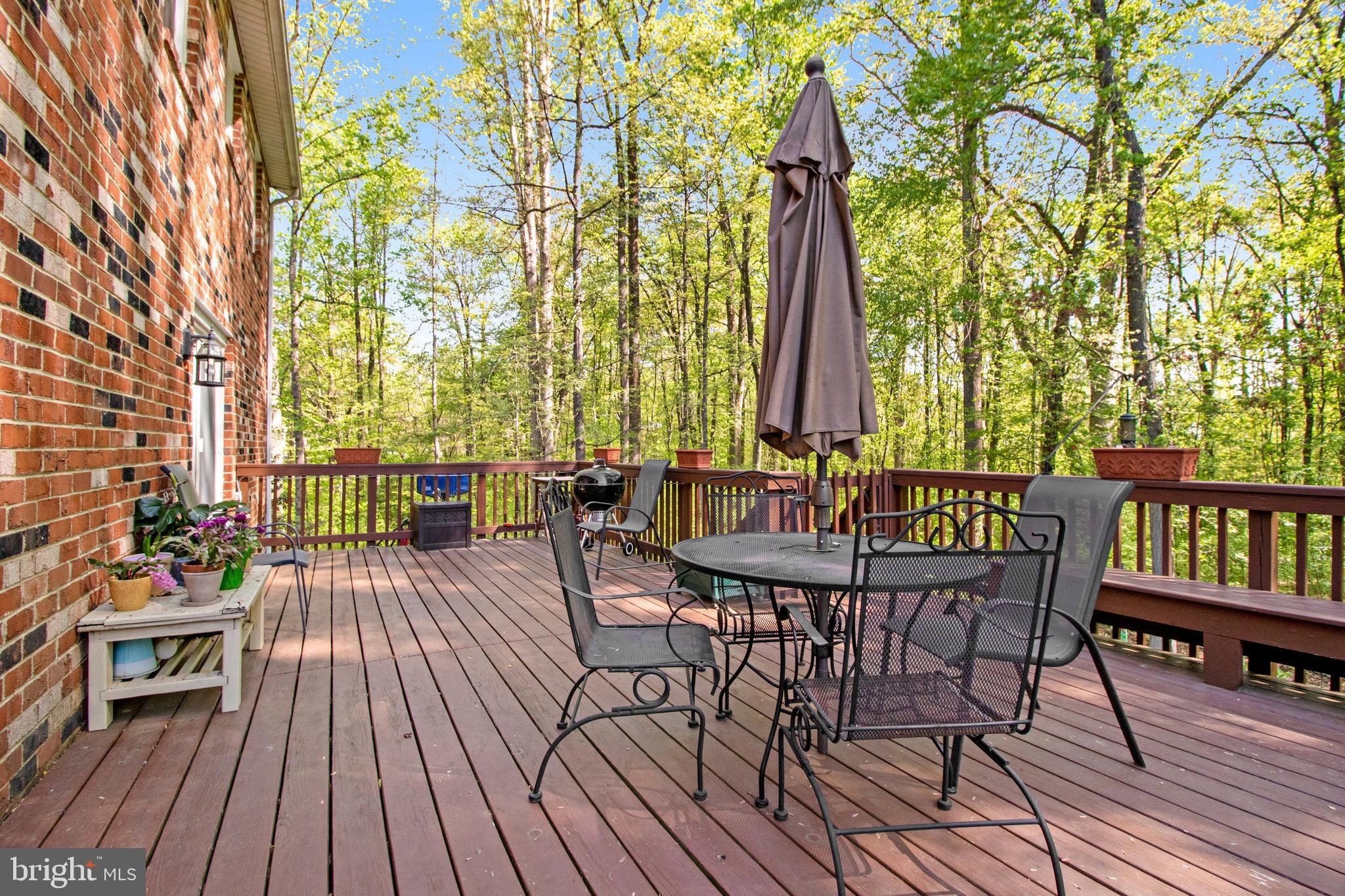 6685 Old Blacksmith Drive Burke, VA 22015 - Photo 45 of 49 Plenty of room to sit!