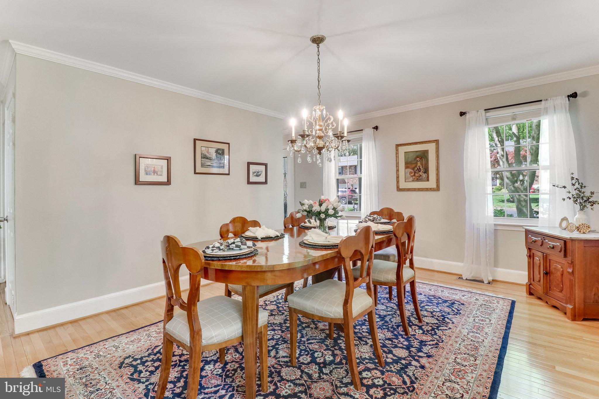 6685 Old Blacksmith Drive Burke, VA 22015 - Photo 7 of 49 Accommodates a large table!