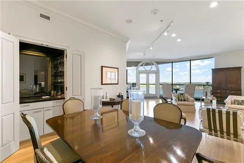 $2,375,000 | 600 Port Of New Orleans Place, Unit 6F, New Orleans, LA 70130