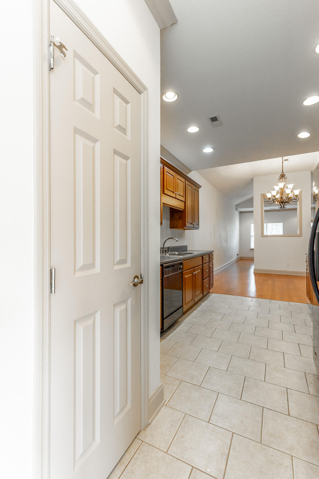 313 Callaway Court, Unit 313 Chattanooga, TN 37421 - Photo 13 of 36 313 Callaway Court HD-23
