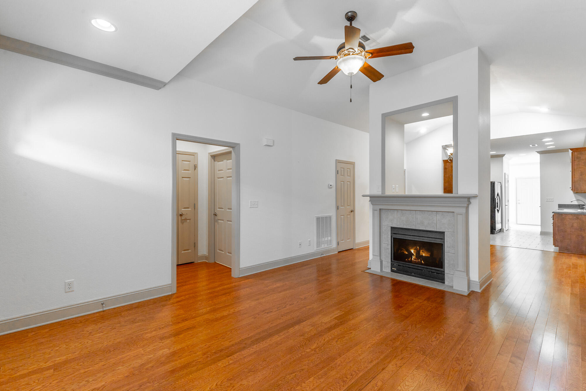 313 Callaway Court, Unit 313 Chattanooga, TN 37421 - Photo 3 of 36 313 Callaway Court HD-3