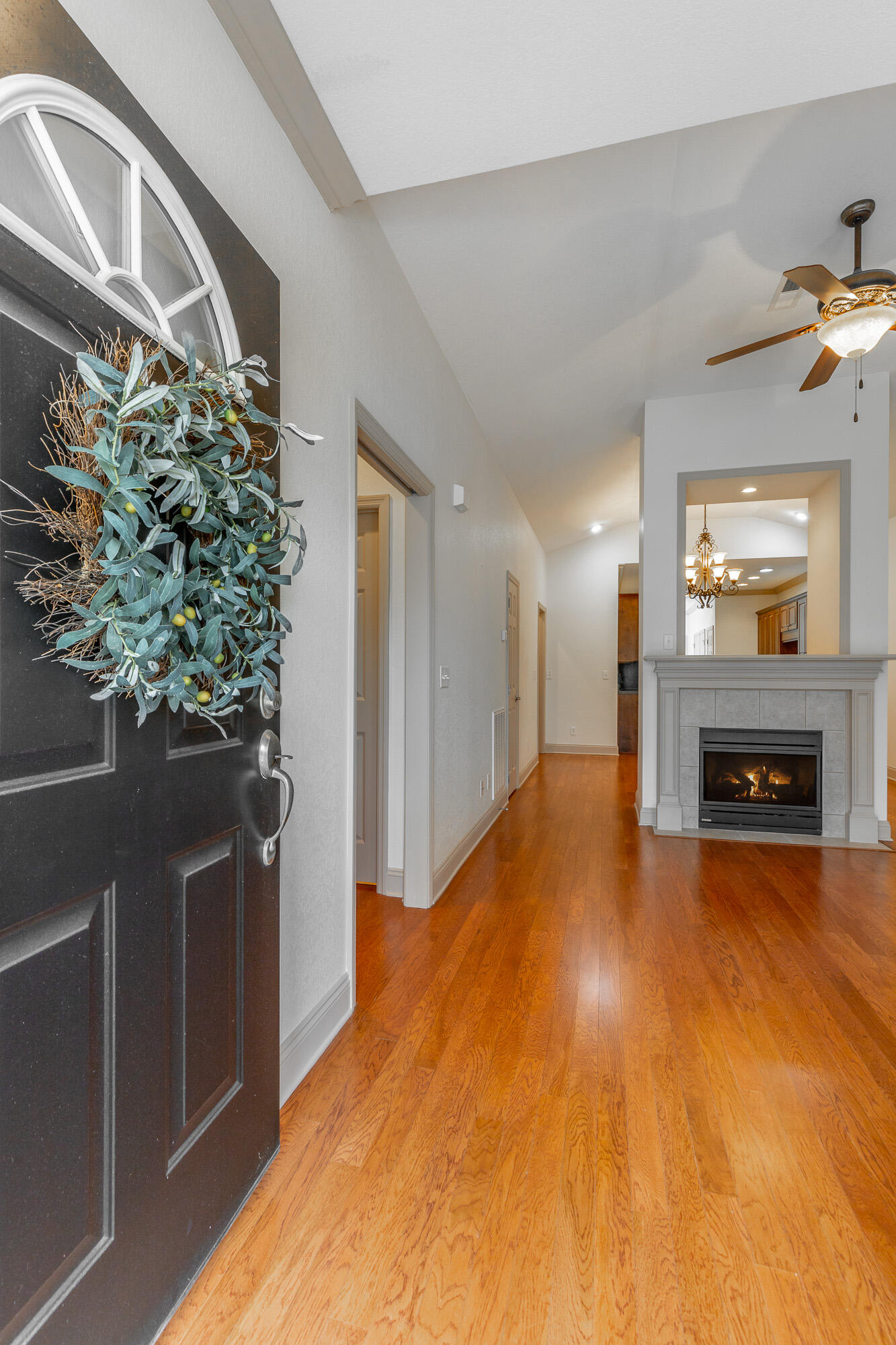 313 Callaway Court, Unit 313 Chattanooga, TN 37421 - Photo 5 of 43 313 Callaway Court HD-2