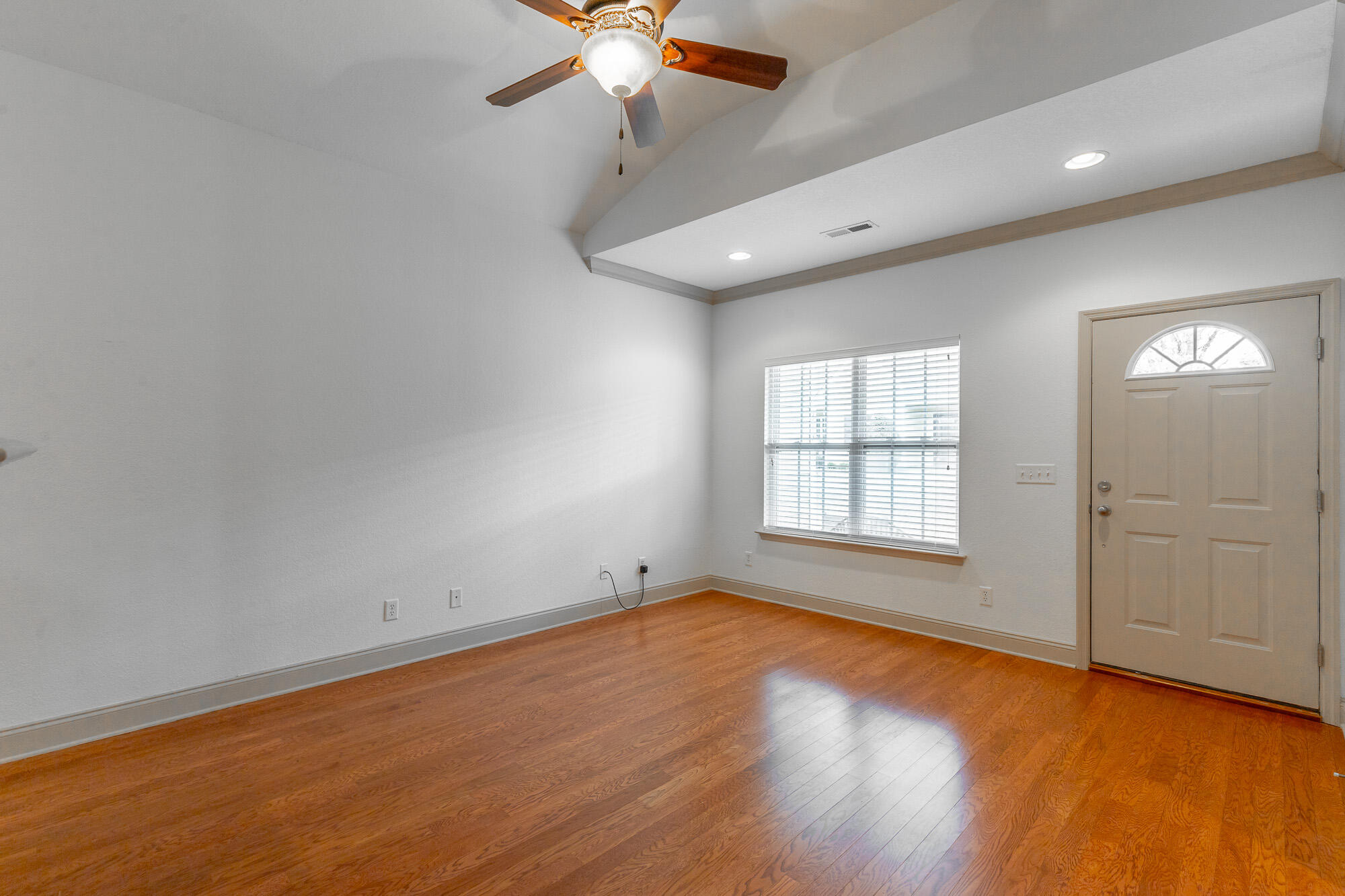 313 Callaway Court, Unit 313 Chattanooga, TN 37421 - Photo 6 of 43 313 Callaway Court HD-5