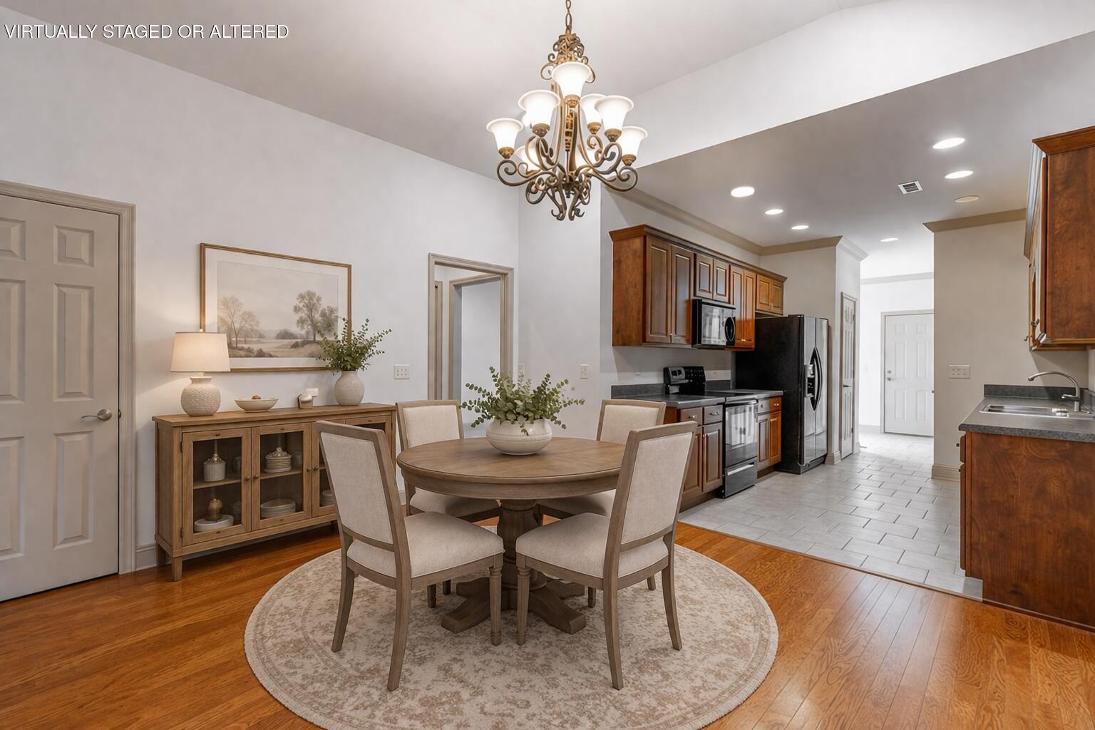 313 Callaway Court, Unit 313 Chattanooga, TN 37421 - Photo 7 of 36 313 Callaway - Virtual Staged Dining Are