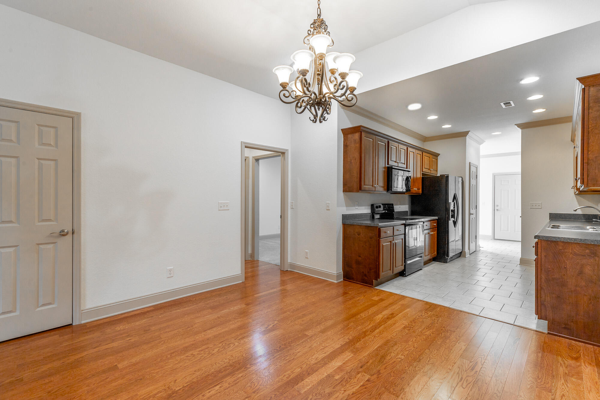 313 Callaway Court, Unit 313 Chattanooga, TN 37421 - Photo 8 of 36 313 Callaway Court HD-9
